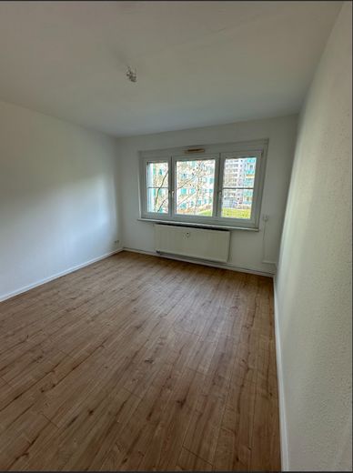 15.000€ Traumküche in einer schönen hellen 3 Zimmerwohnung – Schlafzimmer 1.  