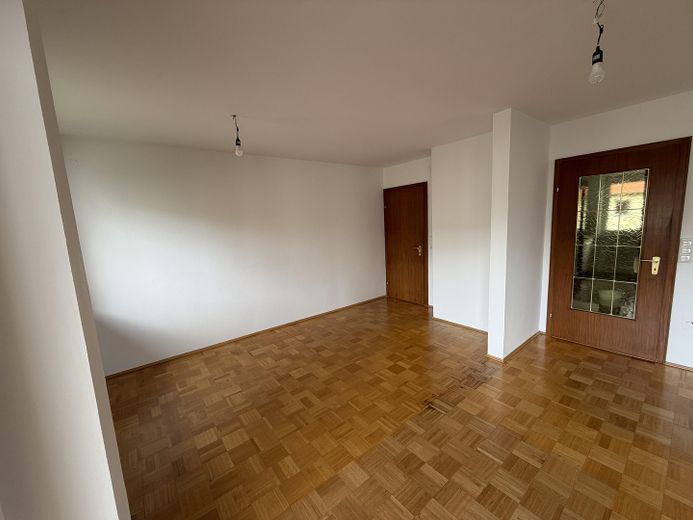 Солнечная 3-комнатная квартира в центре Бургхаузена – Wohn- und Esszimmer