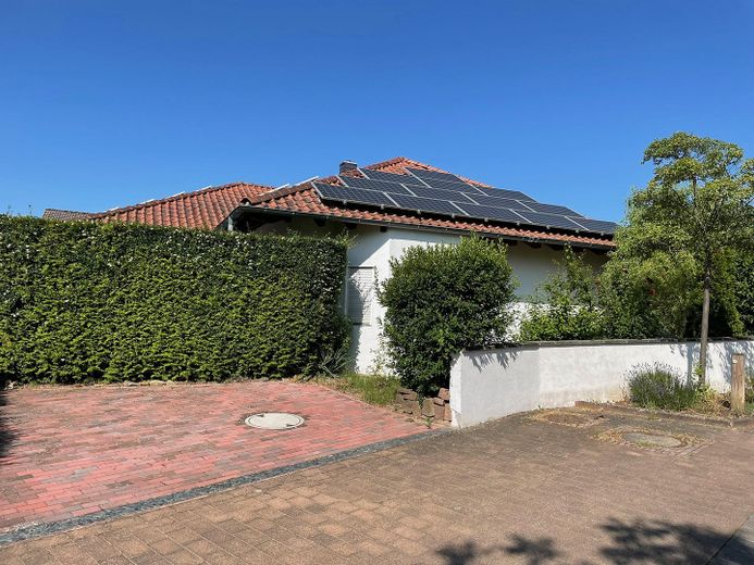 2 Stellplätze vor Terrasse