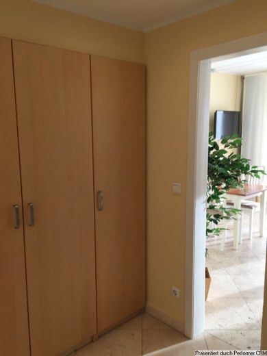 Apartamento completamente amueblado y moderno, con balcón, en una ubicación residencial privilegiada junto al Hofgarten, en Düsseldorf Pempelfort. – 5e605fc8824edb112711735800fc9765380a281e.jpg