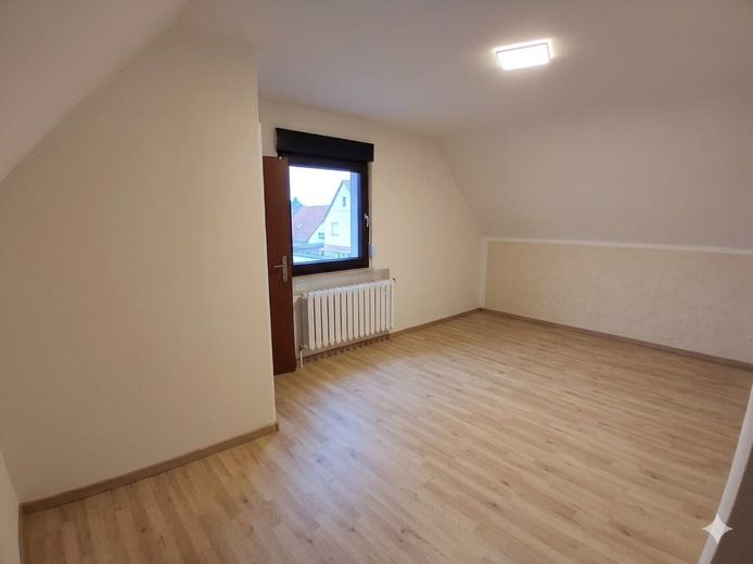 OG vorn Zimmer 2
