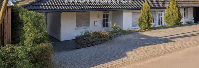 Energieeffizienz A+ – Moderne Doppelhaushälfte mit 3 Wohnungen in Niedersorpe