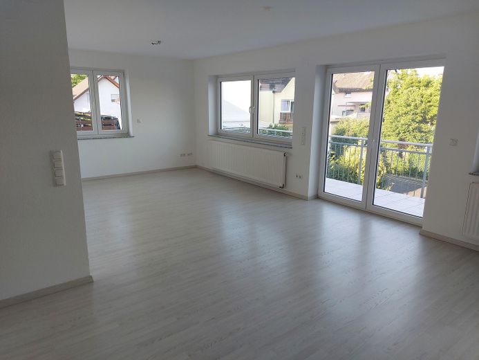Langen - Maisonette mit idealen Grundriss – Wohnzimmer