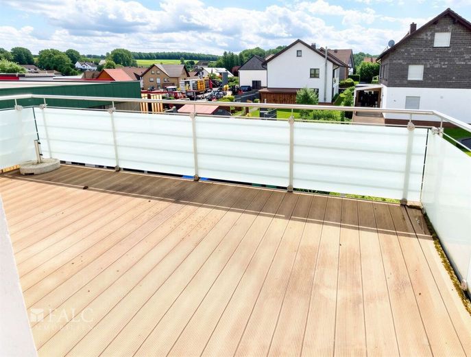 Grandiose Eigentumswohnung die kaum wünsche offen läßt – Terrasse