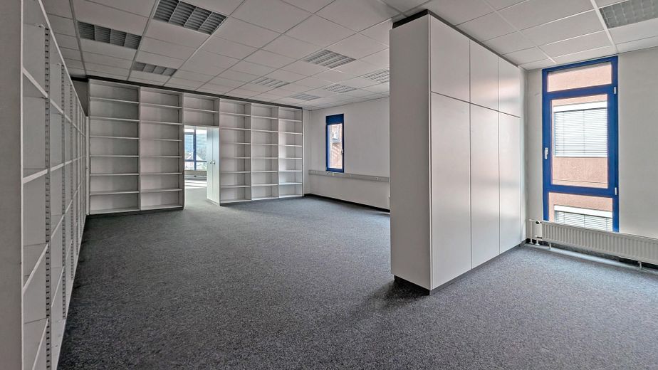 OG_Zugang zum Großraumbüro