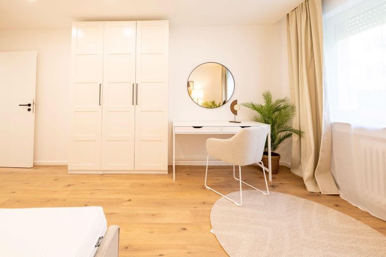 Furnished 5-room shared apartment in Munich with spacious rooms and modern features – Foto 9
