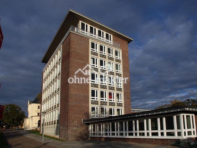 Repräsentative Büroeinheit 250,35 m² im Hochhaus – Gebäude 30 3. OG – Foto 2