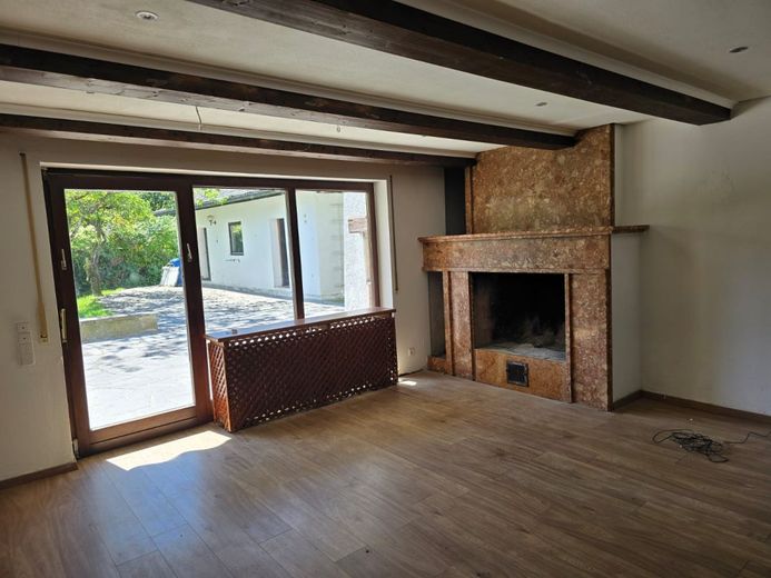 Landhaus in idyllischer Naturkulisse von Bad Reichenhall – Teilansicht Wohnbereich