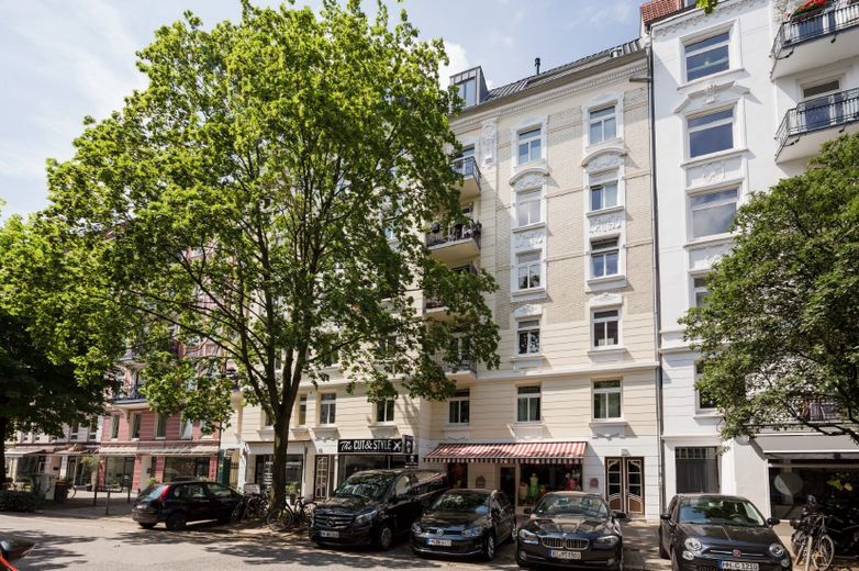 Erstbezug nach Sanierung – 2‑Zimmer‑Wohnung ideal auch für 2er‑WG in Top‑Lage Eppendorf – Außenansicht