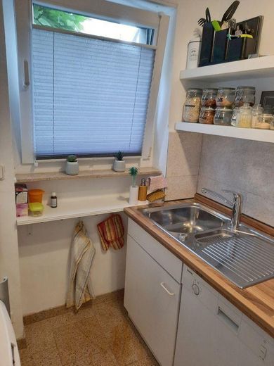 Zeer mooie, lichte en goed onderhouden 1-kamerwoning met inbouwkeuken (vaatwasser) in Stuttgart – Foto 9