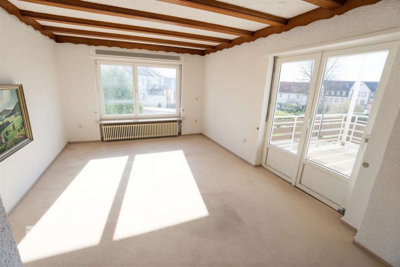 Stilvolles Familienhaus zu verkaufen! – Wohnzimmer EG