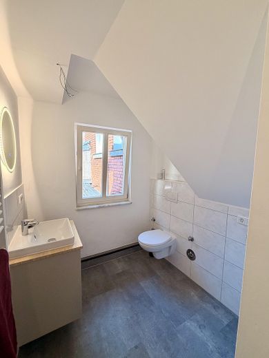 Exclusive 2-room apartment, first occupancy after renovation with kitchen and appliances – Foto 5