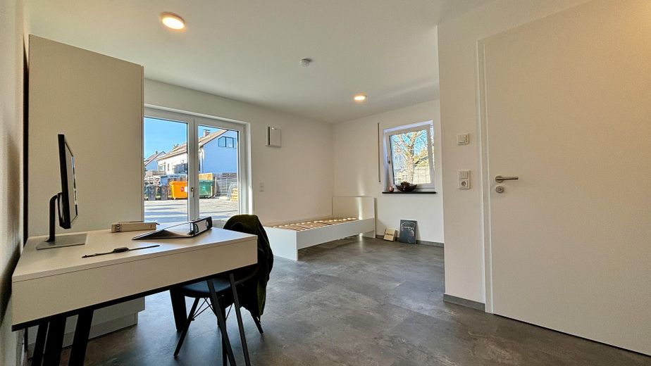 Studentenwohnung möbliert mit "All-In" Miete in Augsburg, Neubau – Wohnraum
