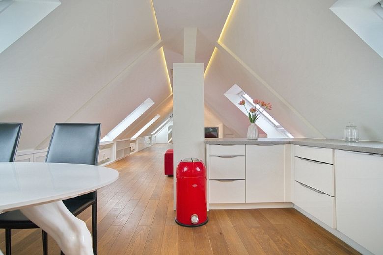 Totally unique! Extraordinary, stylish furnished studio apartment in the south of the city centre. – a437bb0511ef3b0b62a284461aecab972814961b.jpg