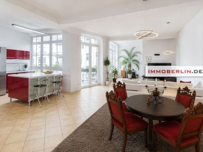 IMMOBERLIN.DE - Appartement ancien exquis avec balcon, ambiance loft & ascenseur au bord de la Sprée – Photo 1