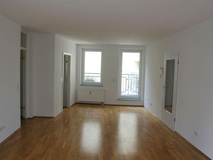 4-Zimmer-Komfortwohnung mit Loggia und Balkon – Foto 1