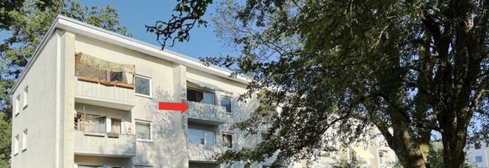 Renovierte 2- ZI WHG mit Loggia und Blick ins Grüne