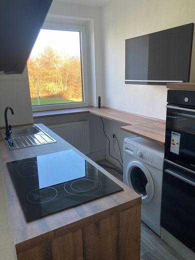 Helle, renovierte 3 Zimmerwohnung inkl. Küche + eigenem Gartenabteil + Stellplatz – Foto 8