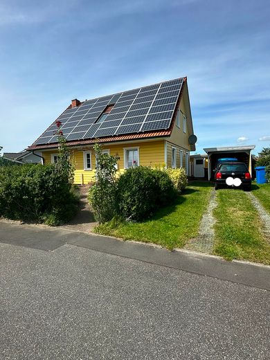 Ruhiges, sonniges & energieeffizientes Einfamilienhaus direkt „hinter’m Deich“ nahe Büsum – Photovoltaikanlage
