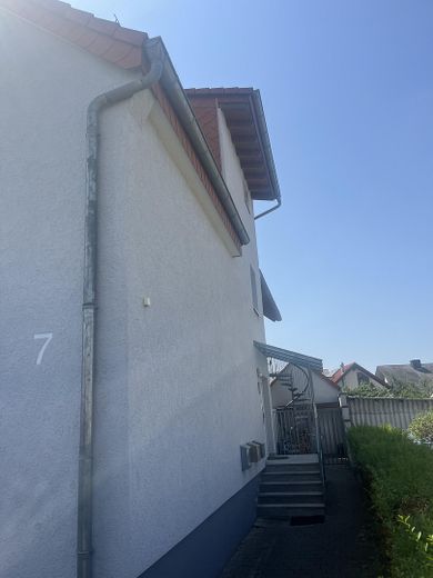 Immeuble résidentiel polyvalent à Kronau – 3 unités d’habitation sur env. 286 m² / Sans commission – Eingang 