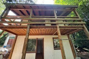 Lohmar-Rösrath-Einfamilienhaus für Individualisten Wald bis ans Haus, bezugsfrei – Hinteransicht