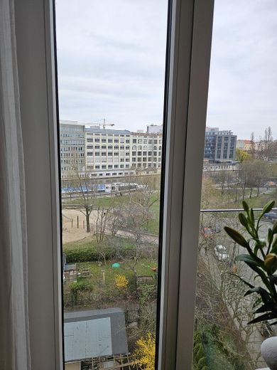 4 Zimmer Wohnung mit direktem Spreeblick und Weitblick über die Stadt – Blick aus dem Essbereich