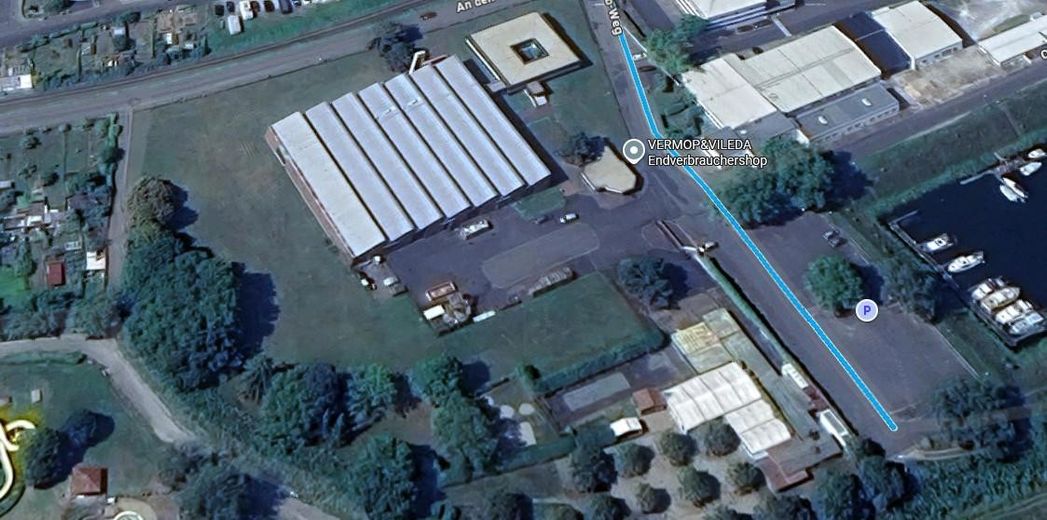 Vielseitige Produktions- & Lagerhalle 2.800 m² + 9.400 m² Freifläche in Wertheim-Bestenheid – Luftbild