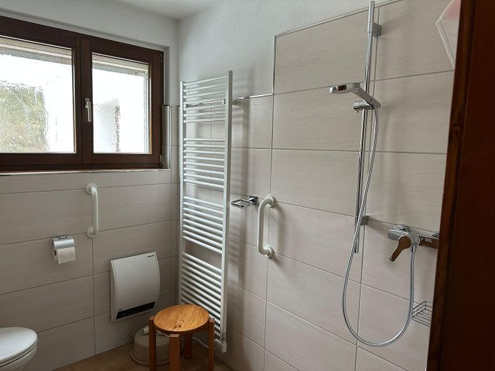 2 Familienhaus – Badezimmer OG