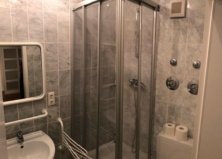 Neuwertige und möblierte Wohnung in Kleefeld (in der Nähe MHH) – Foto 2