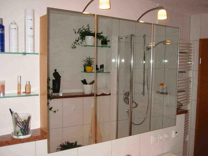 Gepflegte 3 1/2-Zimmer-DG-Wohnung mit gehobener Ausstattung und EBK in Rutesheim - provisionsfrei! – Vollbad