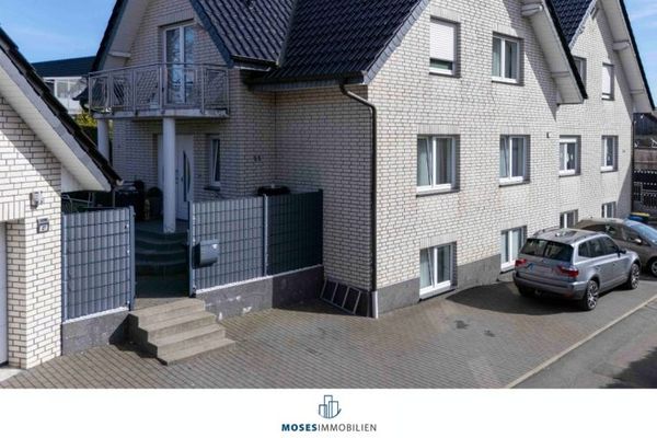 DHH mit Einliegerwohnung, Balkon & Terrasse - viel Platz für Ihre Familie