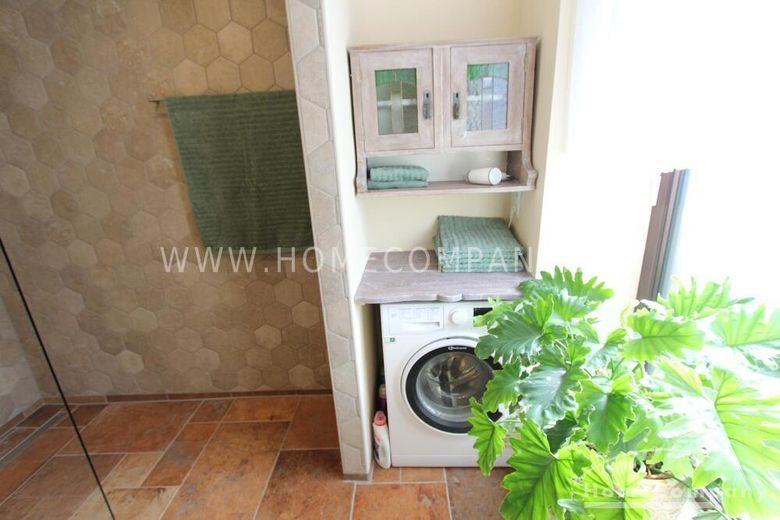 Charmantes, vollmöbliertes 2-Zimmer-Apartment in ruhiger Lage am Teich in Bonn-Oberkassel! – 147daa3eaf632ddb7e9b4322626a7bf0211911aa.jpg