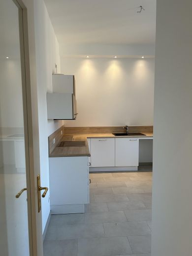 Splendido appartamento di nuova costruzione con 3 locali nel "Schweizer Viertel"! Senza commissioni! – Küche