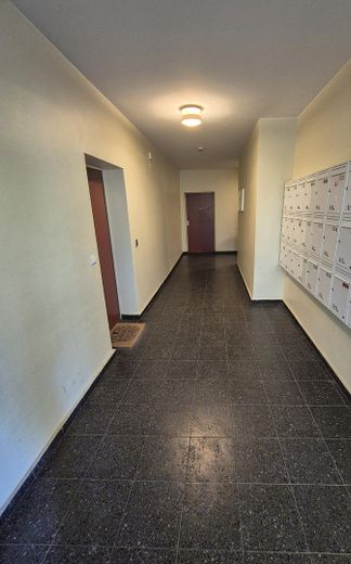 Senza provvigione e libero da subito: vista su Berlino – Hausflur Eingangsbereich