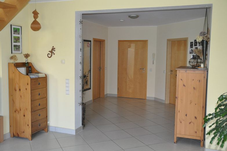 Kindenheim'de geniş, ışık dolu dubleks daire – Foto 4