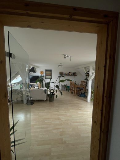 Gezellige 2-kamerwoning op de bovenste verdieping – Foto 10