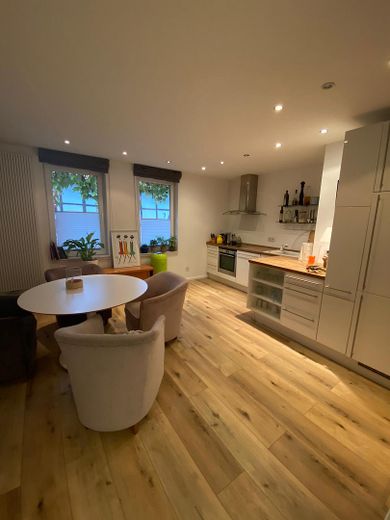 Hübsches, möbliertes Apartment in BH-Schlewecke mit Dampfbad – Blick in die Küche