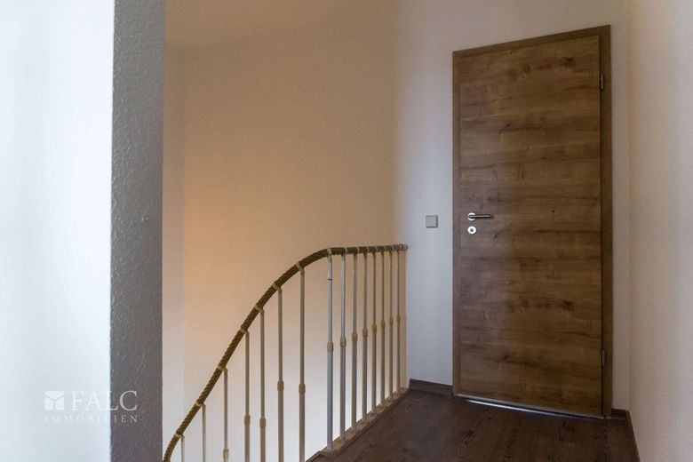 Reihenhaus in schöner, ruhiger Randlage von Erfurt – Treppe 1.OG