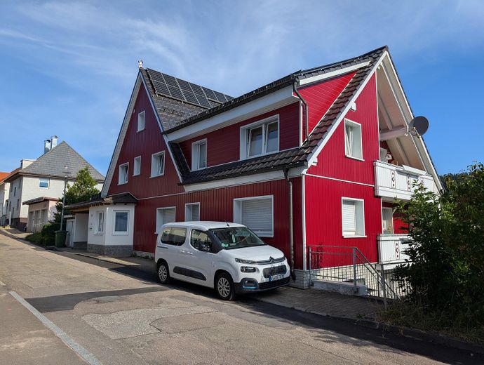 4-pokojowe mieszkanie z balkonem i ogrodem – Foto 2