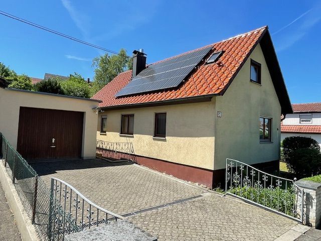 PROVISIONSFREI- Einfamilienhaus in ruhiger Lage mit idyllischem Garten &amp; Wintergarten – Außen