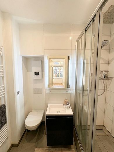Schöne 1-Zimmer Studentenwohnung in Bonner Bestlage – Dusche