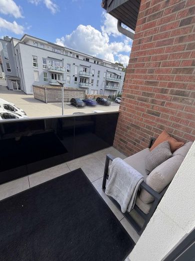 2023 yapımı dubleks · bağımsız ev girişi · balkon · 3 oda · mobilyalı mümkün – Fotoğraf 9