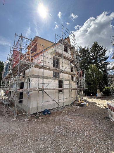Provisionsfreier Neubau im Rheingau - hochwertige DHH mit Garten, Carport und ausgebautem Dach – Bautenstand August 2026