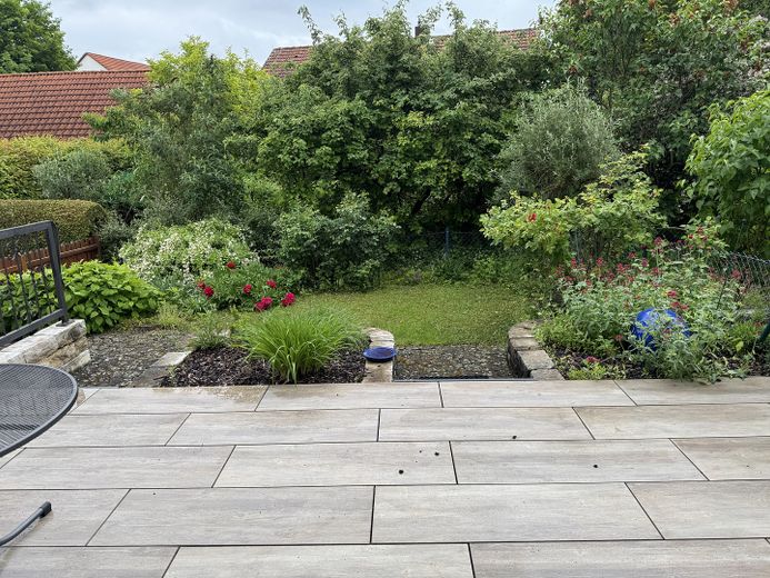Casa a schiera centrale in affitto a Nördlingen – Rückwärtige Terrasse/Garten
