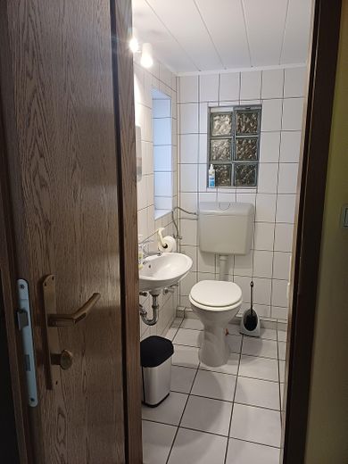 Офіс, кабінет, торговельна площа – WC 2