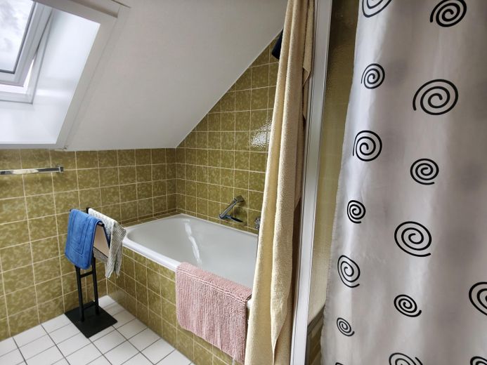 4-Zimmer Wohnung mit Garage, Balkon und Blick auf den Schwarzwald – Foto 7