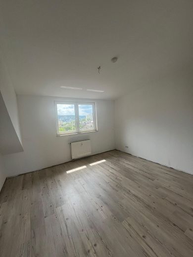 Luminoso appartamento duplex di 4 locali con balcone DA SUBITO SOLO CON WBS – Foto 7
