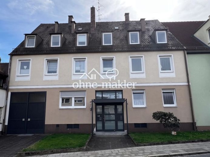 Mehrfamilienhaus in begehrter Lage mit Wertsteigerung durch Ausbaupotenzial – Foto 1