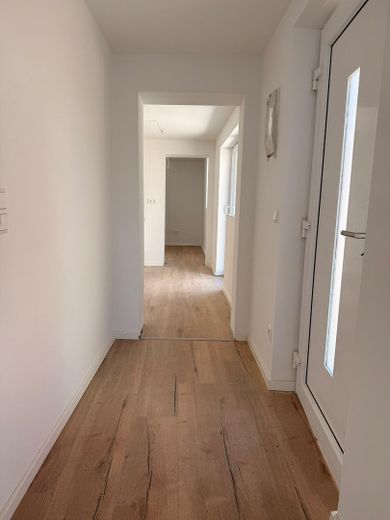 Schönes kernsaniertesHaus mit Stellplatz – Foto 11