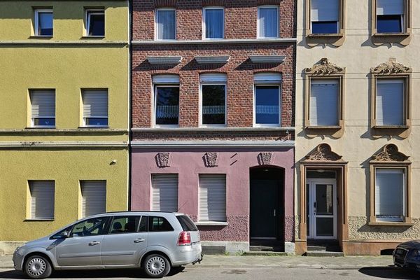 RENDITEOBJEKT MIT POTENZIAL ... VON 5,4 % AUF 7,7 % ... 3 EINHEITEN